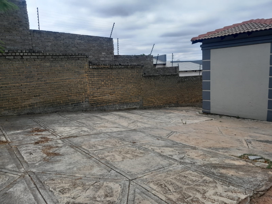 3 Bedroom Property for Sale in Geelhoutpark North West